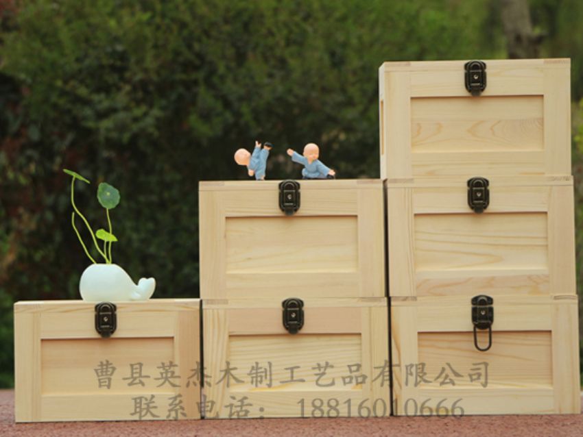 點(diǎn)擊查看詳細(xì)信息<br>標(biāo)題：出口松木木盒 閱讀次數(shù)：1193