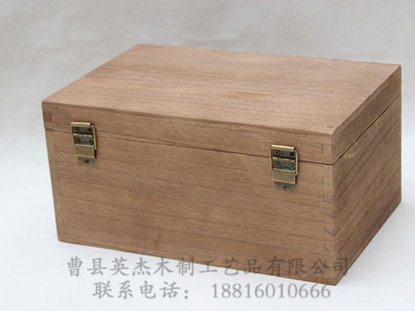 點(diǎn)擊查看詳細(xì)信息<br>標(biāo)題：復(fù)古松木盒 閱讀次數(shù)：1258
