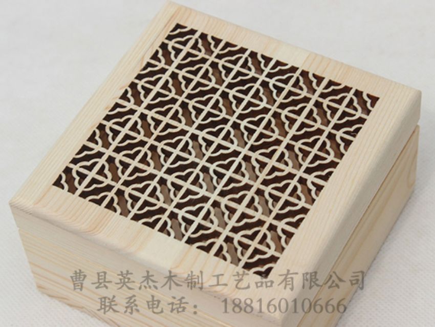 點(diǎn)擊查看詳細(xì)信息<br>標(biāo)題：鏤空雕刻松木盒 閱讀次數(shù)：1244