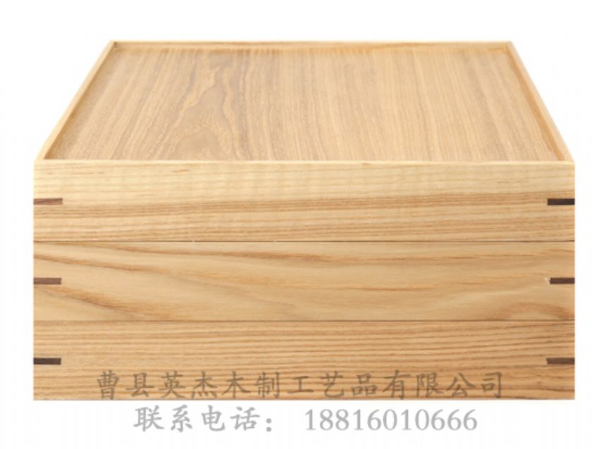 點(diǎn)擊查看詳細(xì)信息<br>標(biāo)題：木制高檔儲(chǔ)物盒 閱讀次數(shù)：1300