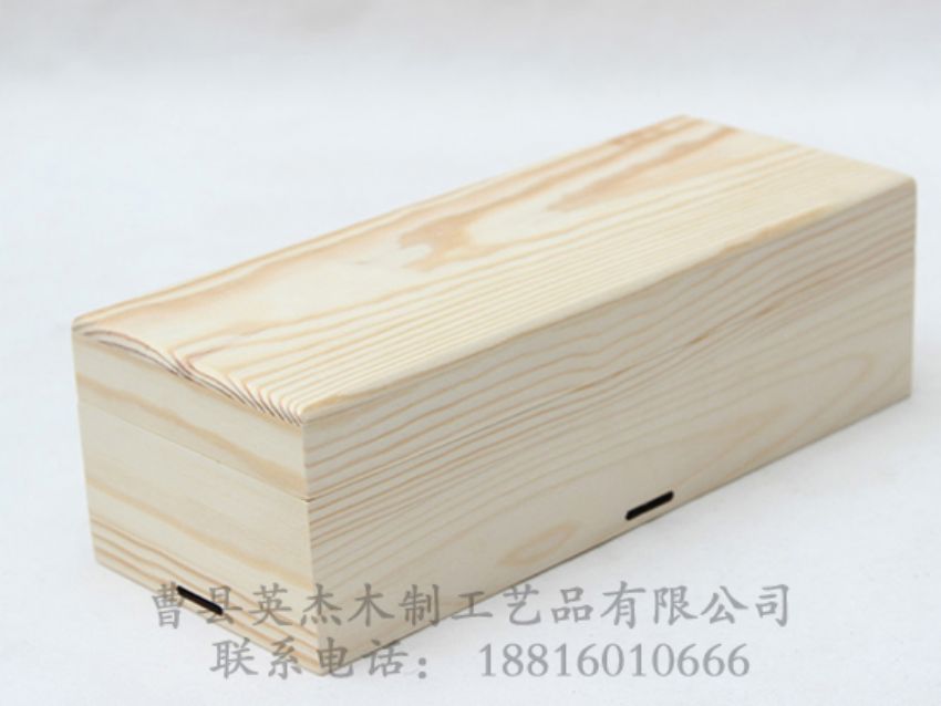 點(diǎn)擊查看詳細(xì)信息<br>標(biāo)題：松木禮品盒可用繩子捆蝴蝶結(jié) 閱讀次數(shù)：1281