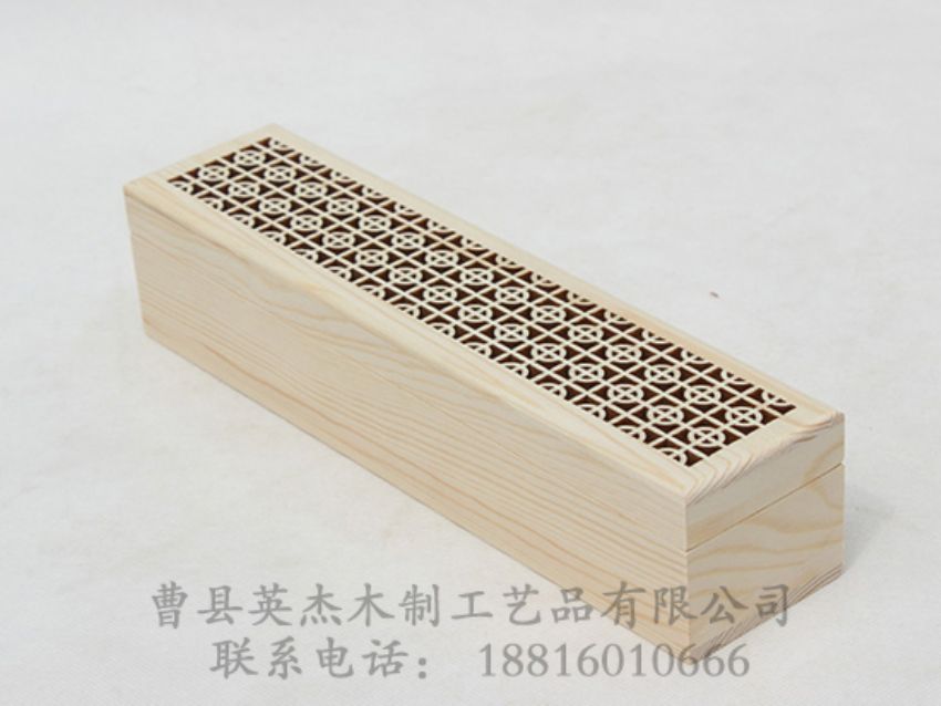 點擊查看詳細(xì)信息<br>標(biāo)題：松木鏤空高檔木盒 閱讀次數(shù)：1744