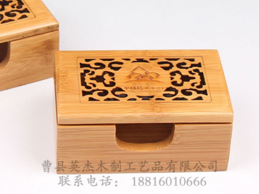 點擊查看詳細信息<br>標題：高檔竹木名片盒 閱讀次數(shù)：1271