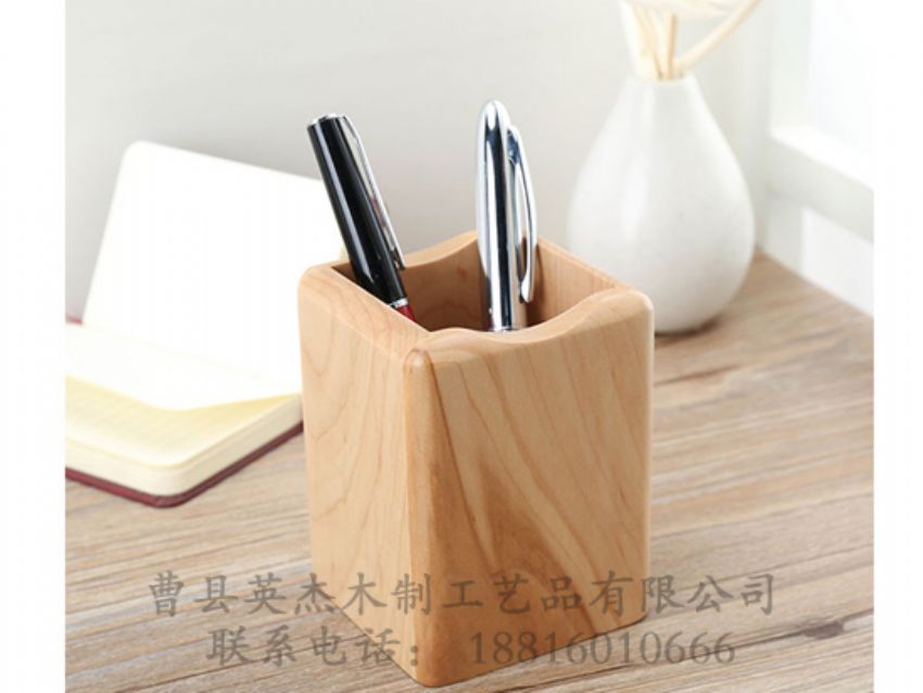 點擊查看詳細信息<br>標題：木制筆筒 閱讀次數(shù)：1246