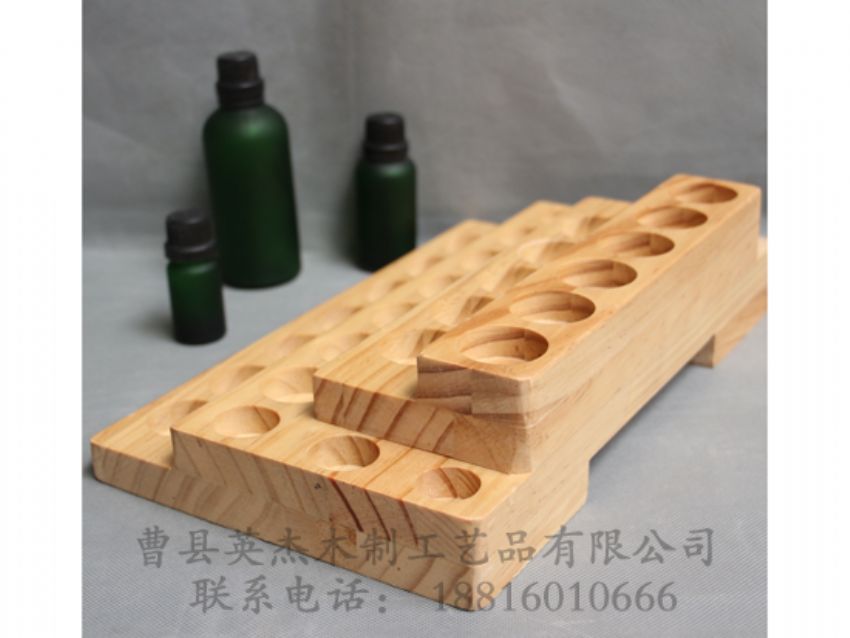 點擊查看詳細信息<br>標題：竹木精油木盒 閱讀次數：1579
