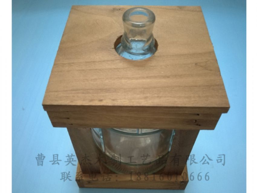 點擊查看詳細信息<br>標題：木制底座  木制杯蓋 閱讀次數：1101