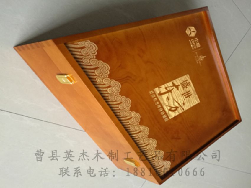 點擊查看詳細(xì)信息<br>標(biāo)題：木制紅酒盒 閱讀次數(shù)：1177