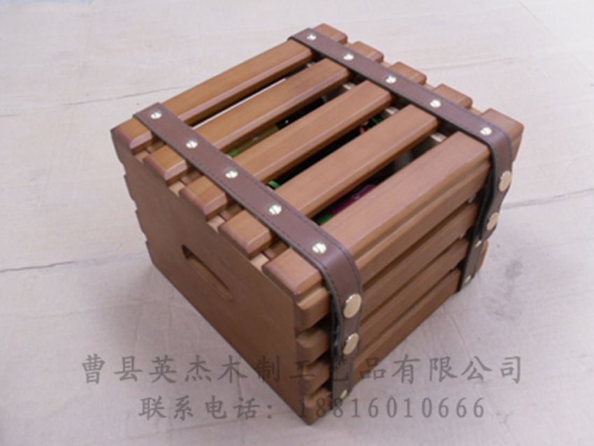 點(diǎn)擊查看詳細(xì)信息<br>標(biāo)題：木制紅酒盒 閱讀次數(shù)：1585