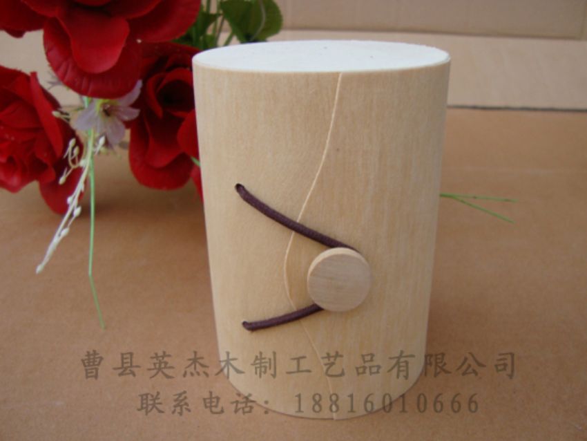 點(diǎn)擊查看詳細(xì)信息<br>標(biāo)題：樺木樹(shù)皮盒 閱讀次數(shù)：1792