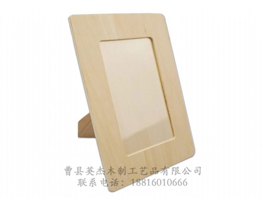 點(diǎn)擊查看詳細(xì)信息<br>標(biāo)題：實(shí)木相框 閱讀次數(shù)：1403
