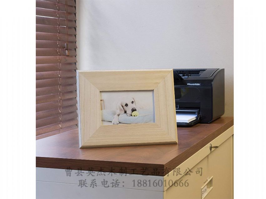 點(diǎn)擊查看詳細(xì)信息<br>標(biāo)題：實(shí)木相框 閱讀次數(shù)：1367
